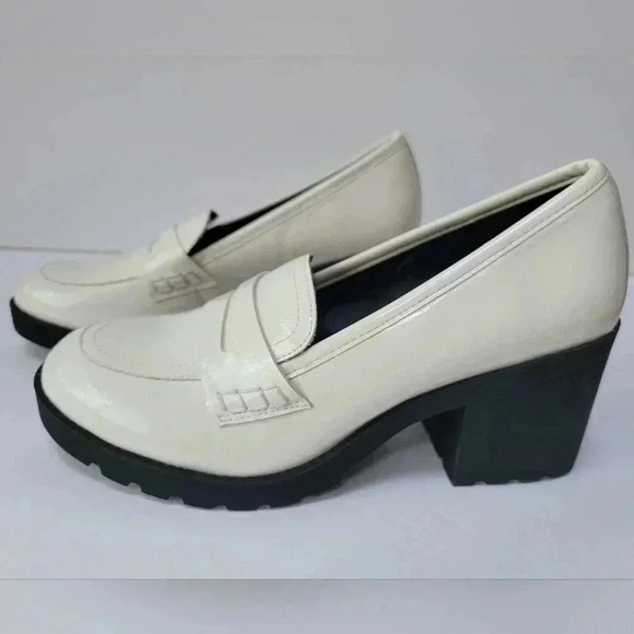 SODA Women's Faux Leather Penny Loafer Lug Heel Slip On Size 10 NWOT - Picture 1 of 4